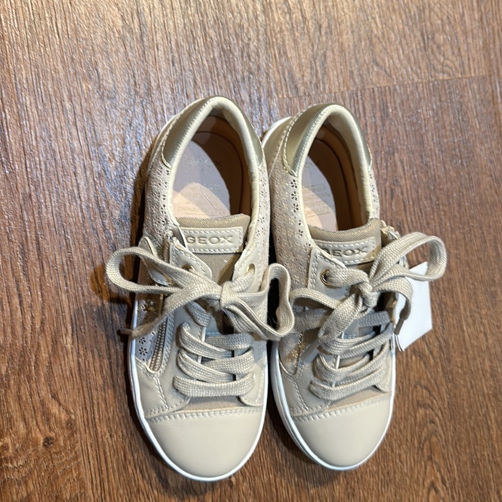 Brand new geox tan sneakers on zipper girls size 13
